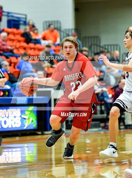 Thumbnail 3 in Perryville vs. Mansfield (AAA 3A Regional Playoff) photogallery.