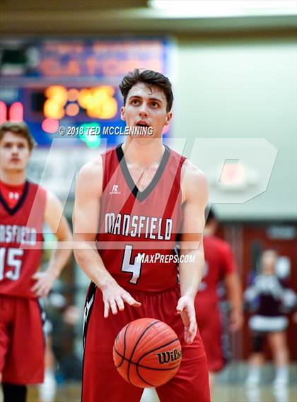 Thumbnail 1 in Perryville vs. Mansfield (AAA 3A Regional Playoff) photogallery.