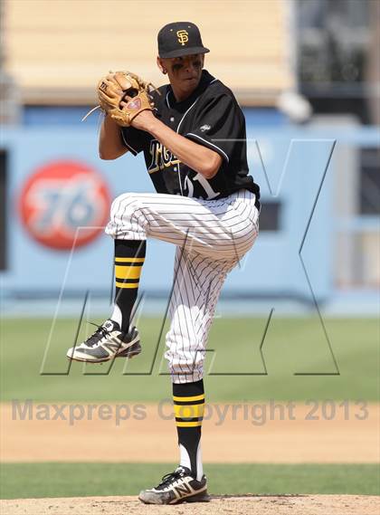 Thumbnail 1 in Cleveland vs. San Fernando (CIF LACS D1 Final) photogallery.