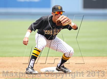 Thumbnail 2 in Cleveland vs. San Fernando (CIF LACS D1 Final) photogallery.