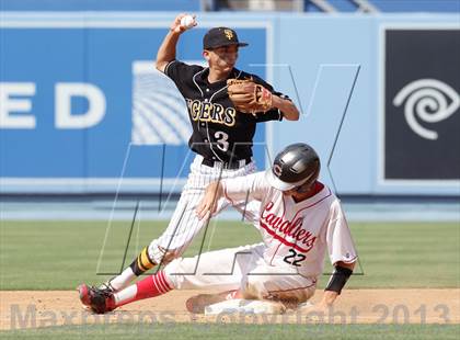 Thumbnail 1 in Cleveland vs. San Fernando (CIF LACS D1 Final) photogallery.