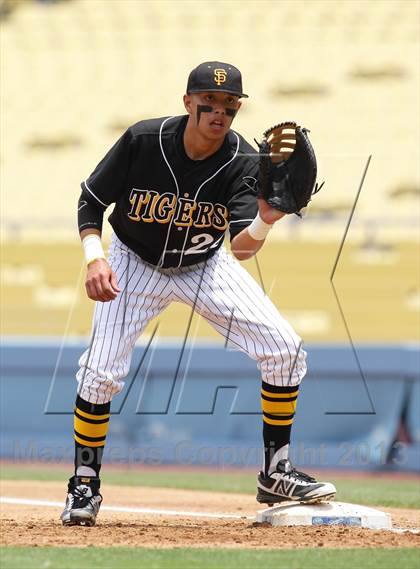 Thumbnail 3 in Cleveland vs. San Fernando (CIF LACS D1 Final) photogallery.