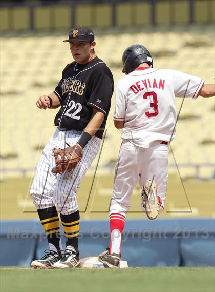 Thumbnail 2 in Cleveland vs. San Fernando (CIF LACS D1 Final) photogallery.