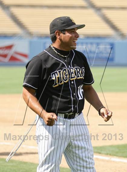 Thumbnail 3 in Cleveland vs. San Fernando (CIF LACS D1 Final) photogallery.