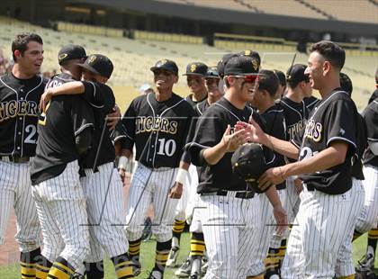 Thumbnail 1 in Cleveland vs. San Fernando (CIF LACS D1 Final) photogallery.