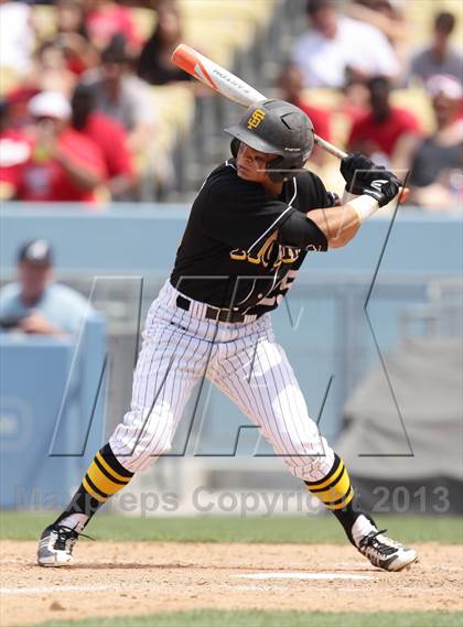 Thumbnail 1 in Cleveland vs. San Fernando (CIF LACS D1 Final) photogallery.