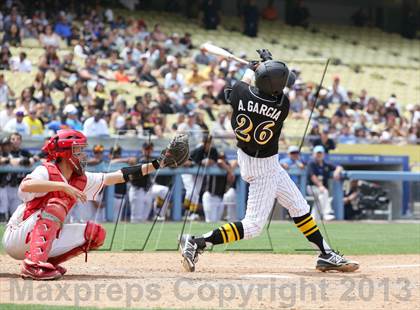 Thumbnail 3 in Cleveland vs. San Fernando (CIF LACS D1 Final) photogallery.