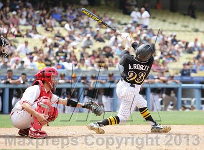 Thumbnail 2 in Cleveland vs. San Fernando (CIF LACS D1 Final) photogallery.