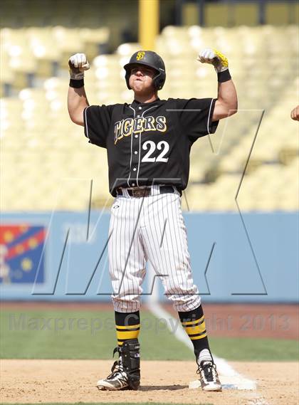 Thumbnail 2 in Cleveland vs. San Fernando (CIF LACS D1 Final) photogallery.