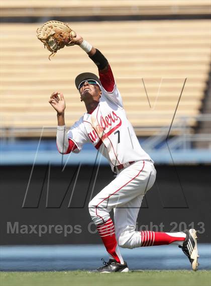 Thumbnail 1 in Cleveland vs. San Fernando (CIF LACS D1 Final) photogallery.