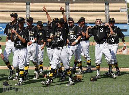 Thumbnail 3 in Cleveland vs. San Fernando (CIF LACS D1 Final) photogallery.