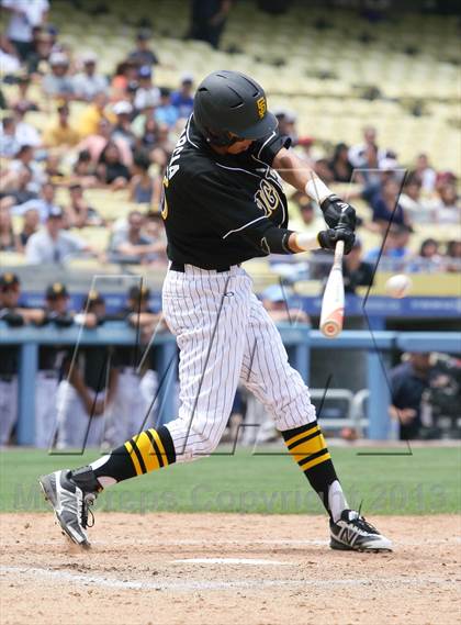 Thumbnail 2 in Cleveland vs. San Fernando (CIF LACS D1 Final) photogallery.