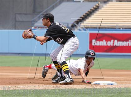 Thumbnail 3 in Cleveland vs. San Fernando (CIF LACS D1 Final) photogallery.