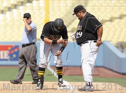 Thumbnail 3 in Cleveland vs. San Fernando (CIF LACS D1 Final) photogallery.