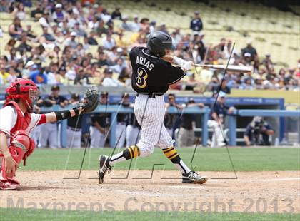 Thumbnail 1 in Cleveland vs. San Fernando (CIF LACS D1 Final) photogallery.