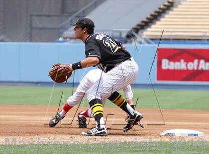 Thumbnail 2 in Cleveland vs. San Fernando (CIF LACS D1 Final) photogallery.