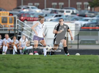 Thumbnail 1 in JV: Bloom-Carroll @ Amanda-Clearcreek photogallery.