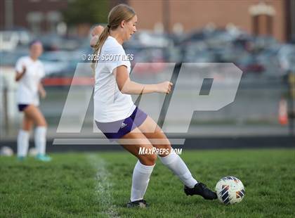 Thumbnail 2 in JV: Bloom-Carroll @ Amanda-Clearcreek photogallery.
