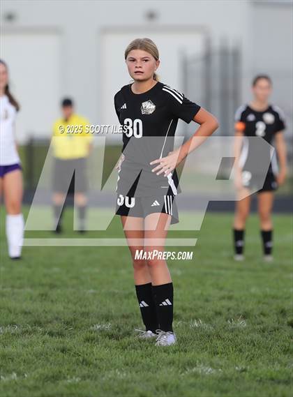 Thumbnail 2 in JV: Bloom-Carroll @ Amanda-Clearcreek photogallery.