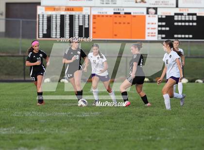 Thumbnail 1 in JV: Bloom-Carroll @ Amanda-Clearcreek photogallery.
