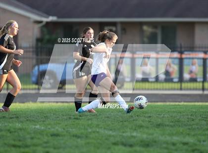Thumbnail 2 in JV: Bloom-Carroll @ Amanda-Clearcreek photogallery.
