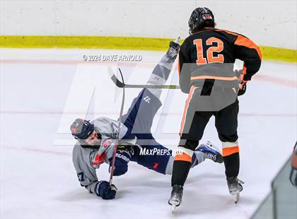 Thumbnail 1 in Kent School vs. Kimball Union Academy (Exeter Tournament) photogallery.