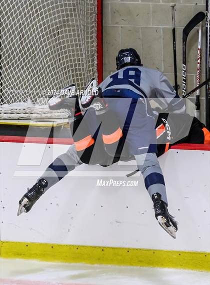 Thumbnail 2 in Kent School vs. Kimball Union Academy (Exeter Tournament) photogallery.