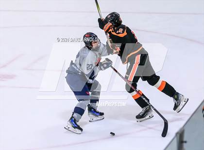 Thumbnail 1 in Kent School vs. Kimball Union Academy (Exeter Tournament) photogallery.