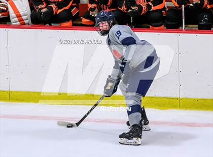 Thumbnail 3 in Kent School vs. Kimball Union Academy (Exeter Tournament) photogallery.