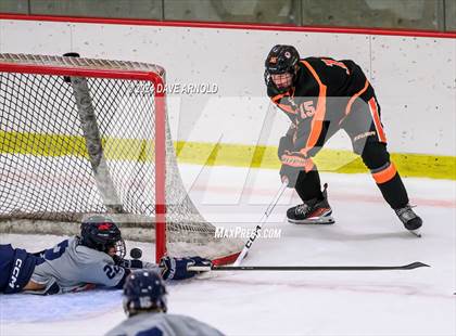 Thumbnail 2 in Kent School vs. Kimball Union Academy (Exeter Tournament) photogallery.
