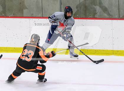 Thumbnail 3 in Kent School vs. Kimball Union Academy (Exeter Tournament) photogallery.