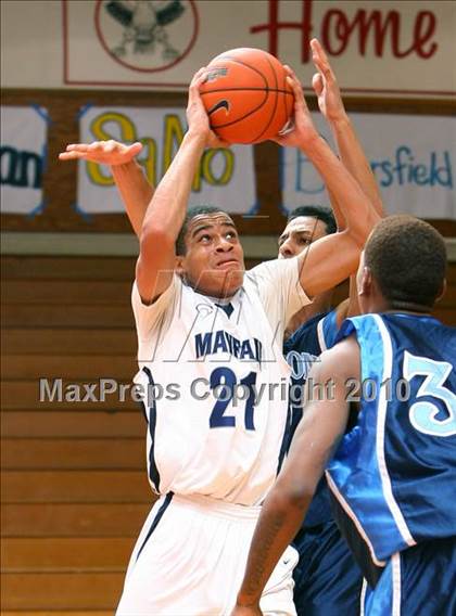 Thumbnail 2 in Mayfair vs. Compton (Pacific Shores Tournament) photogallery.