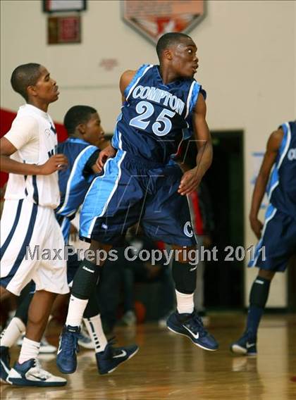 Thumbnail 2 in Mayfair vs. Compton (Pacific Shores Tournament) photogallery.