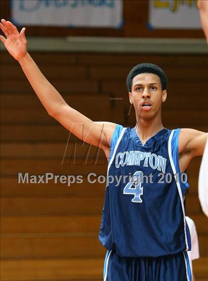 Thumbnail 3 in Mayfair vs. Compton (Pacific Shores Tournament) photogallery.