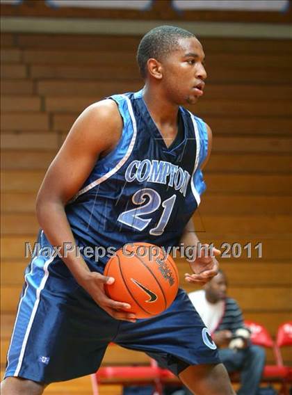 Thumbnail 2 in Mayfair vs. Compton (Pacific Shores Tournament) photogallery.