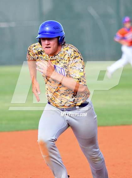 Thumbnail 2 in Durango vs Bishop Gorman photogallery.