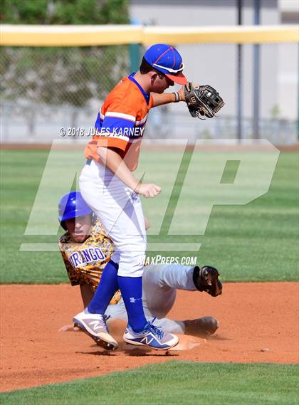 Thumbnail 3 in Durango vs Bishop Gorman photogallery.