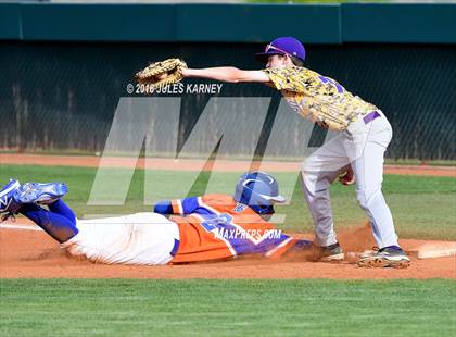 Thumbnail 3 in Durango vs Bishop Gorman photogallery.