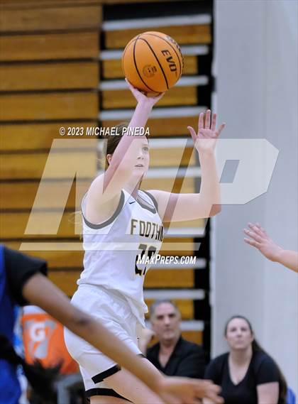 Thumbnail 1 in Foothill vs University (El Toro Thanksgiving Classic) photogallery.