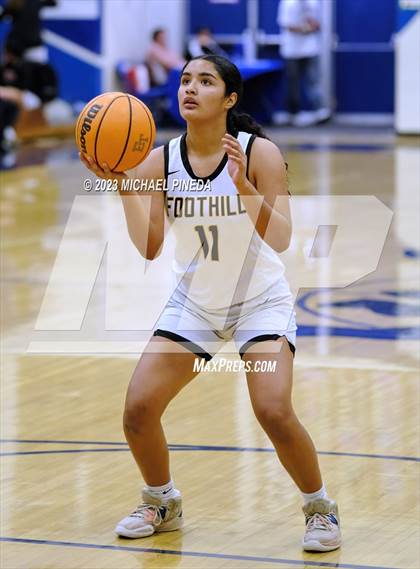 Thumbnail 1 in Foothill vs University (El Toro Thanksgiving Classic) photogallery.