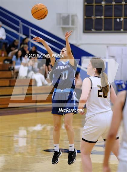 Thumbnail 3 in Foothill vs University (El Toro Thanksgiving Classic) photogallery.