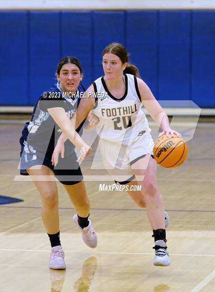 Thumbnail 3 in Foothill vs University (El Toro Thanksgiving Classic) photogallery.