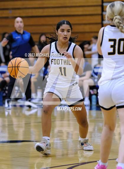 Thumbnail 3 in Foothill vs University (El Toro Thanksgiving Classic) photogallery.