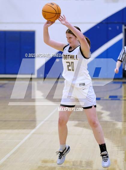 Thumbnail 2 in Foothill vs University (El Toro Thanksgiving Classic) photogallery.