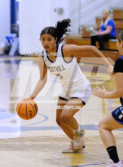 Thumbnail 3 in Foothill vs University (El Toro Thanksgiving Classic) photogallery.