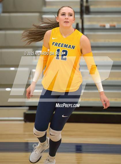 Thumbnail 2 in El Campo @ Freeman photogallery.