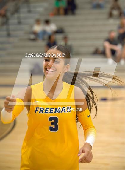 Thumbnail 3 in El Campo @ Freeman photogallery.