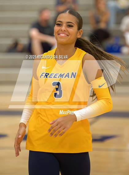 Thumbnail 2 in El Campo @ Freeman photogallery.