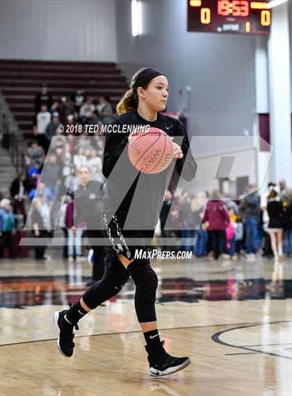 Thumbnail 3 in Caddo Hills vs. Bigelow (AAA 2A 2nd Round Playoff) photogallery.