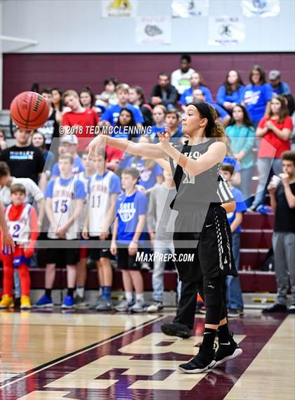 Thumbnail 1 in Caddo Hills vs. Bigelow (AAA 2A 2nd Round Playoff) photogallery.